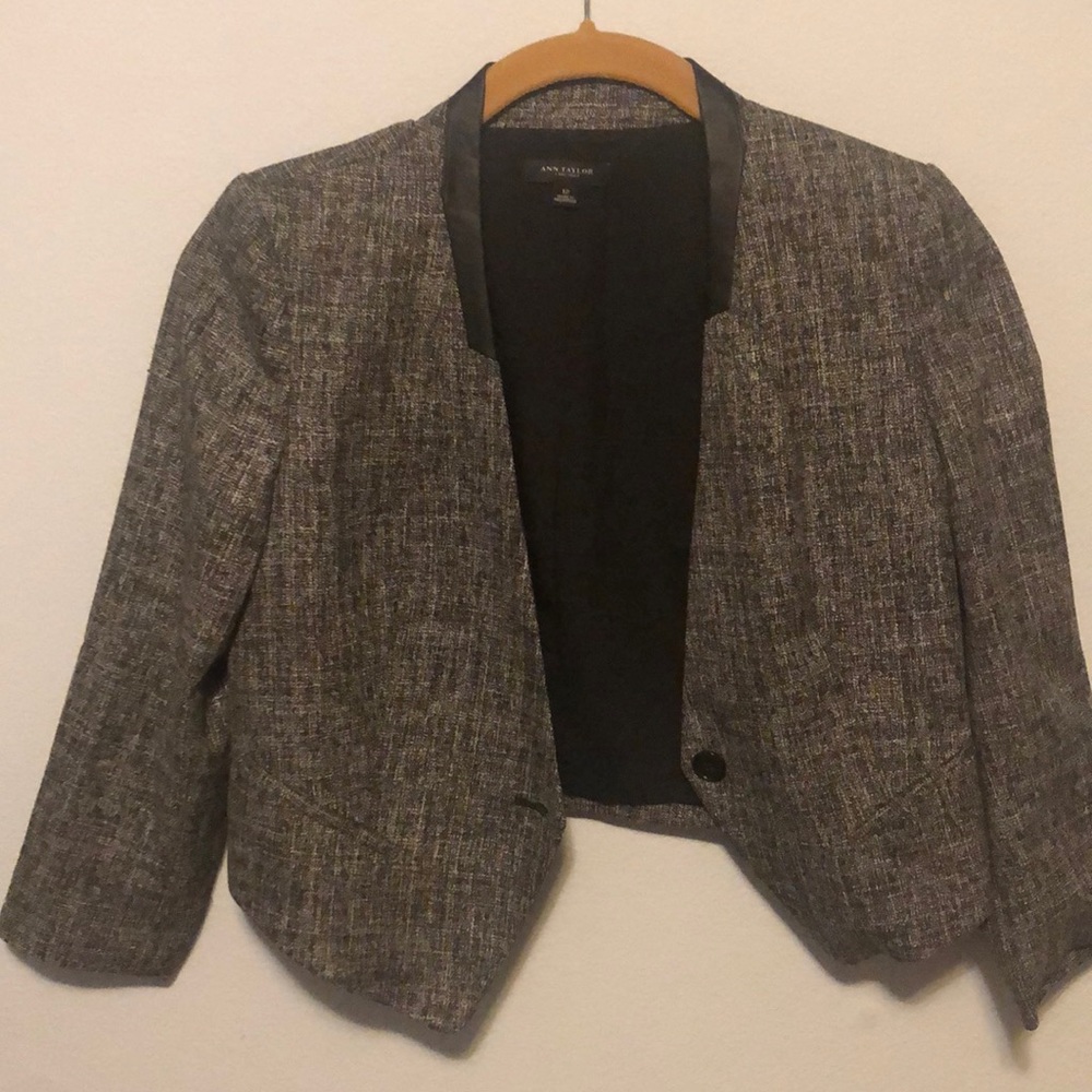 Ann Taylor Marble colored tuxedo jacket